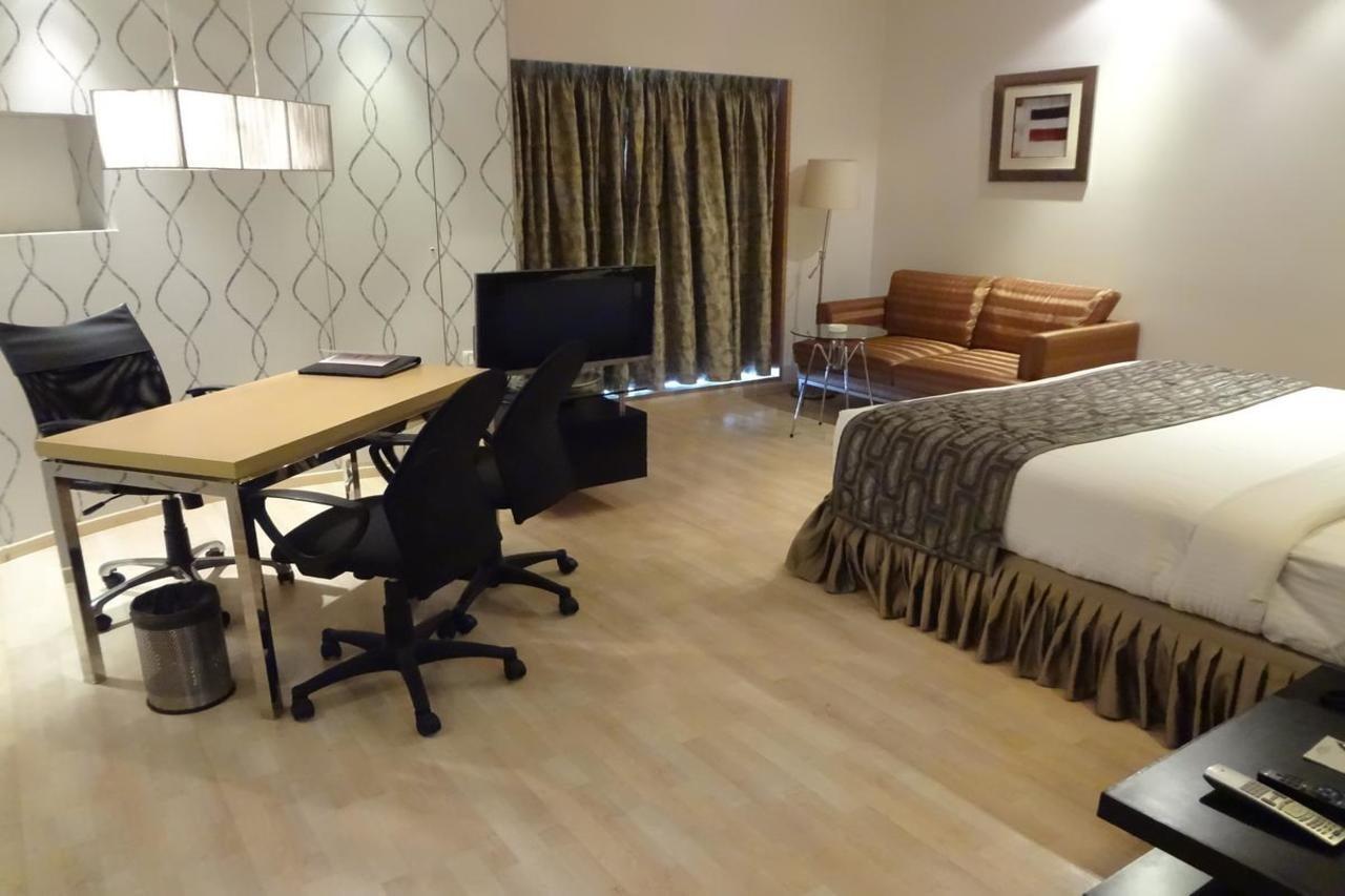 Hotel Satkar Residency Thane Eksteriør bilde