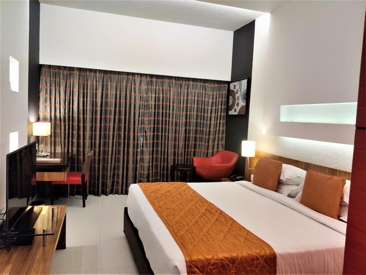 Hotel Satkar Residency Thane Eksteriør bilde