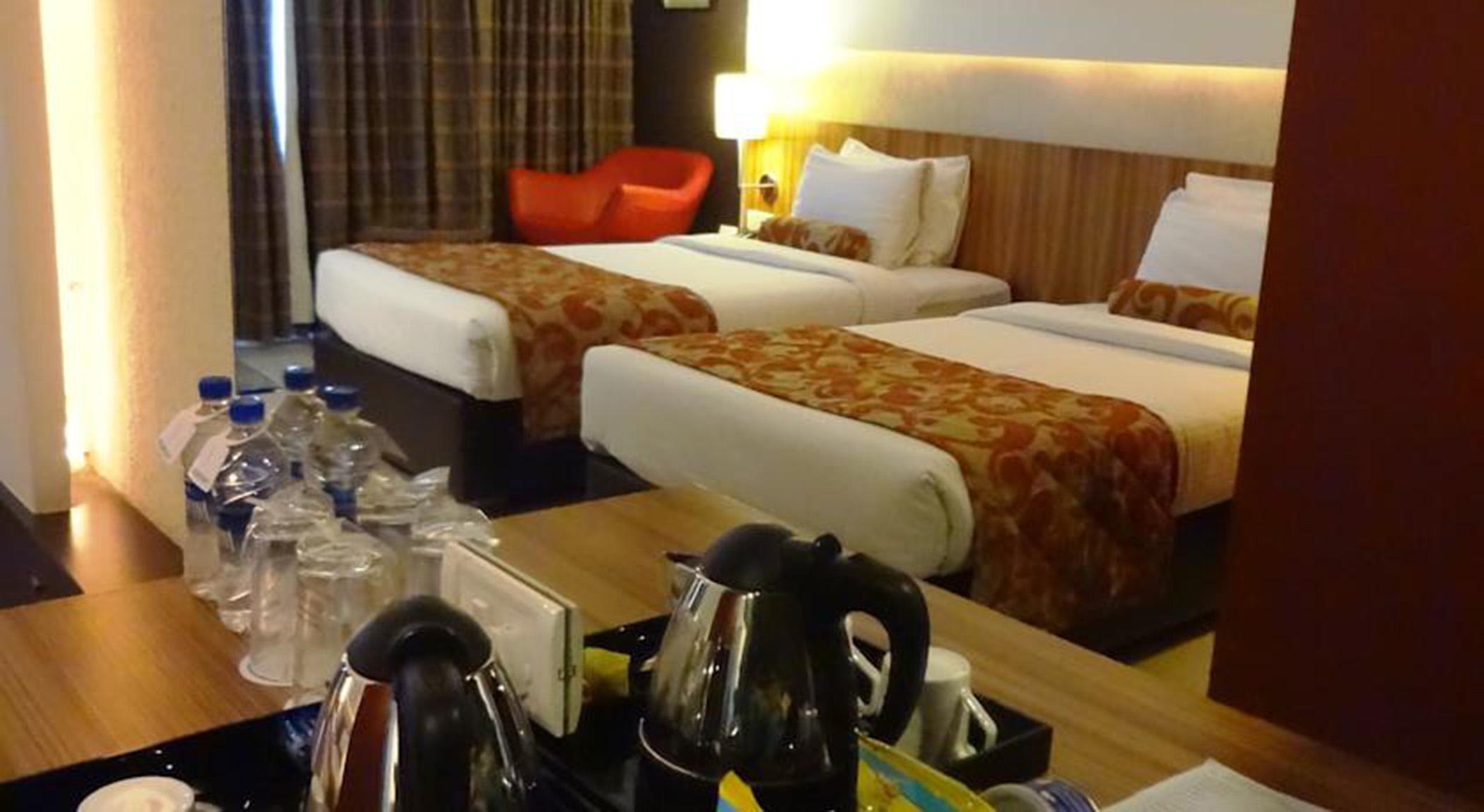Hotel Satkar Residency Thane Eksteriør bilde