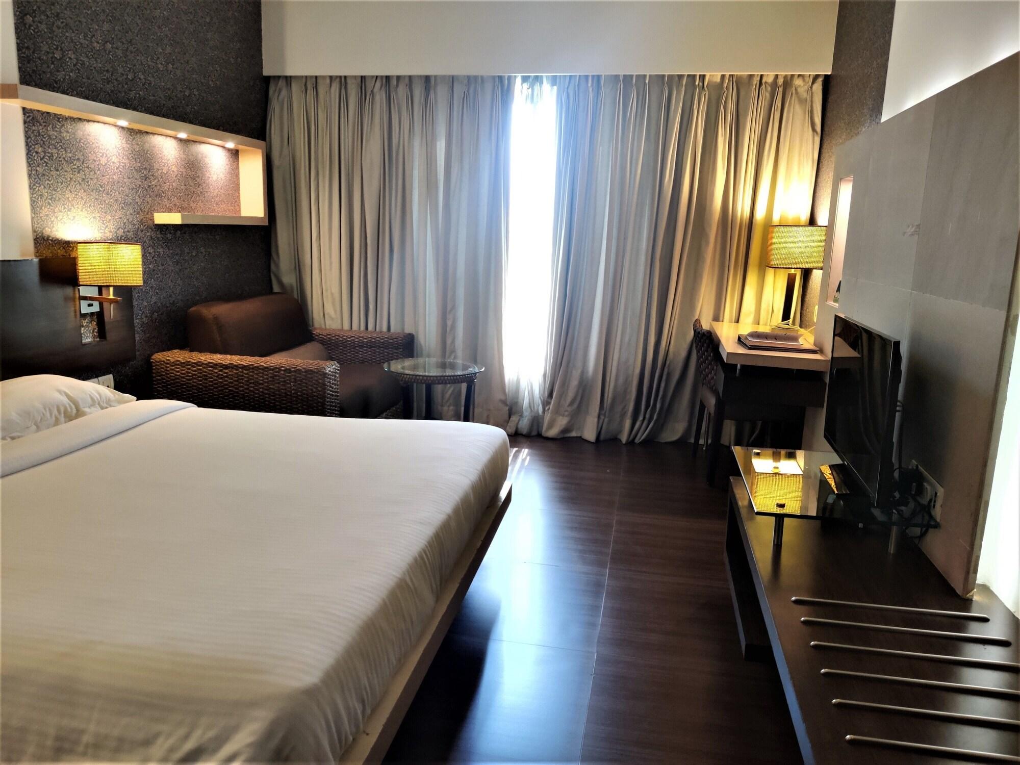 Hotel Satkar Residency Thane Eksteriør bilde