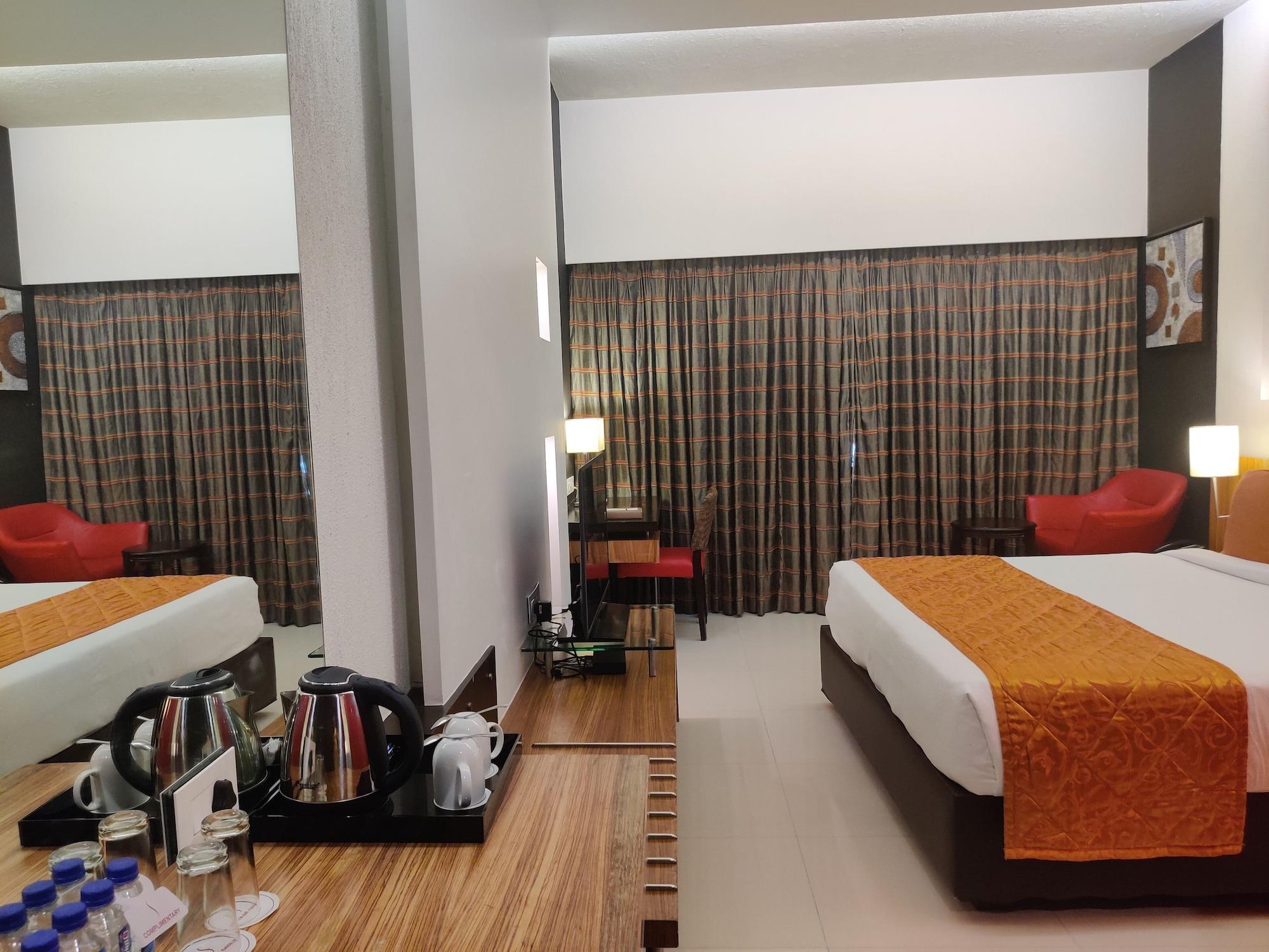 Hotel Satkar Residency Thane Eksteriør bilde