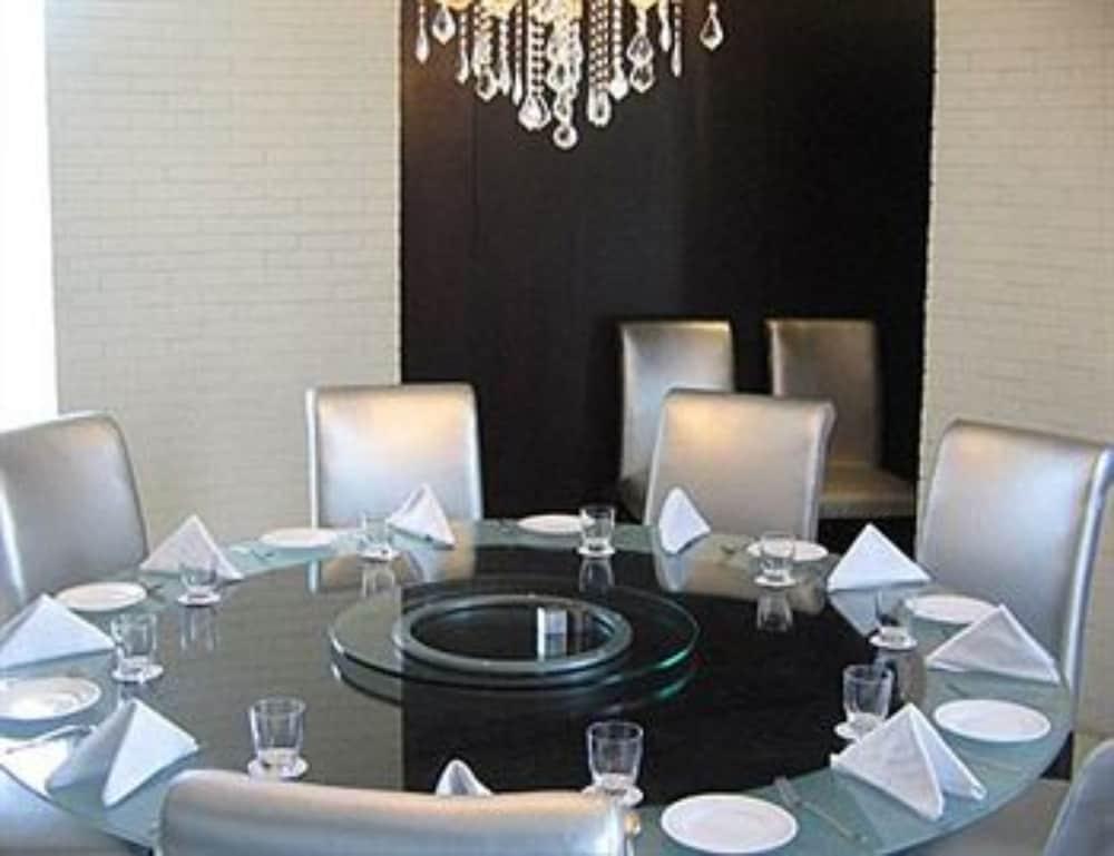 Hotel Satkar Residency Thane Eksteriør bilde