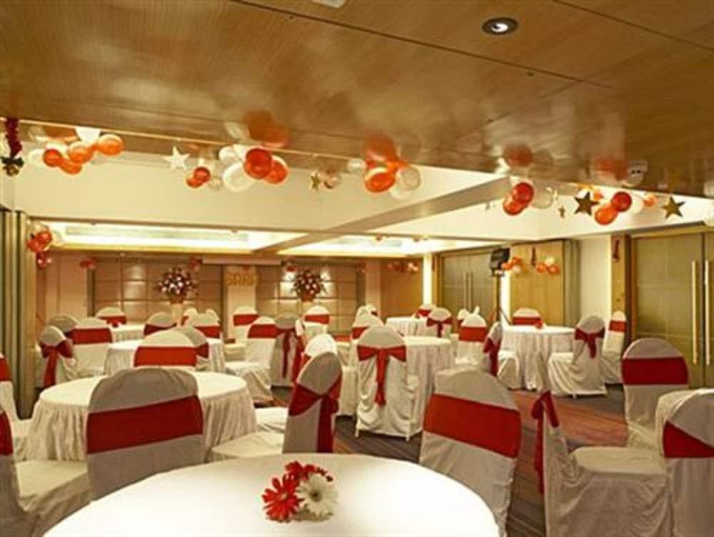 Hotel Satkar Residency Thane Eksteriør bilde
