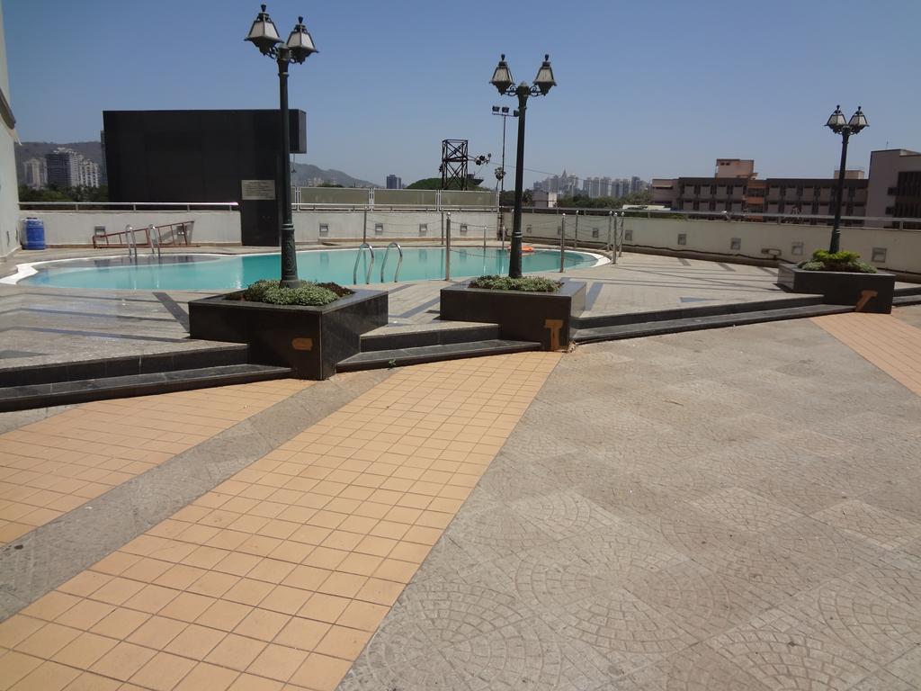 Hotel Satkar Residency Thane Eksteriør bilde